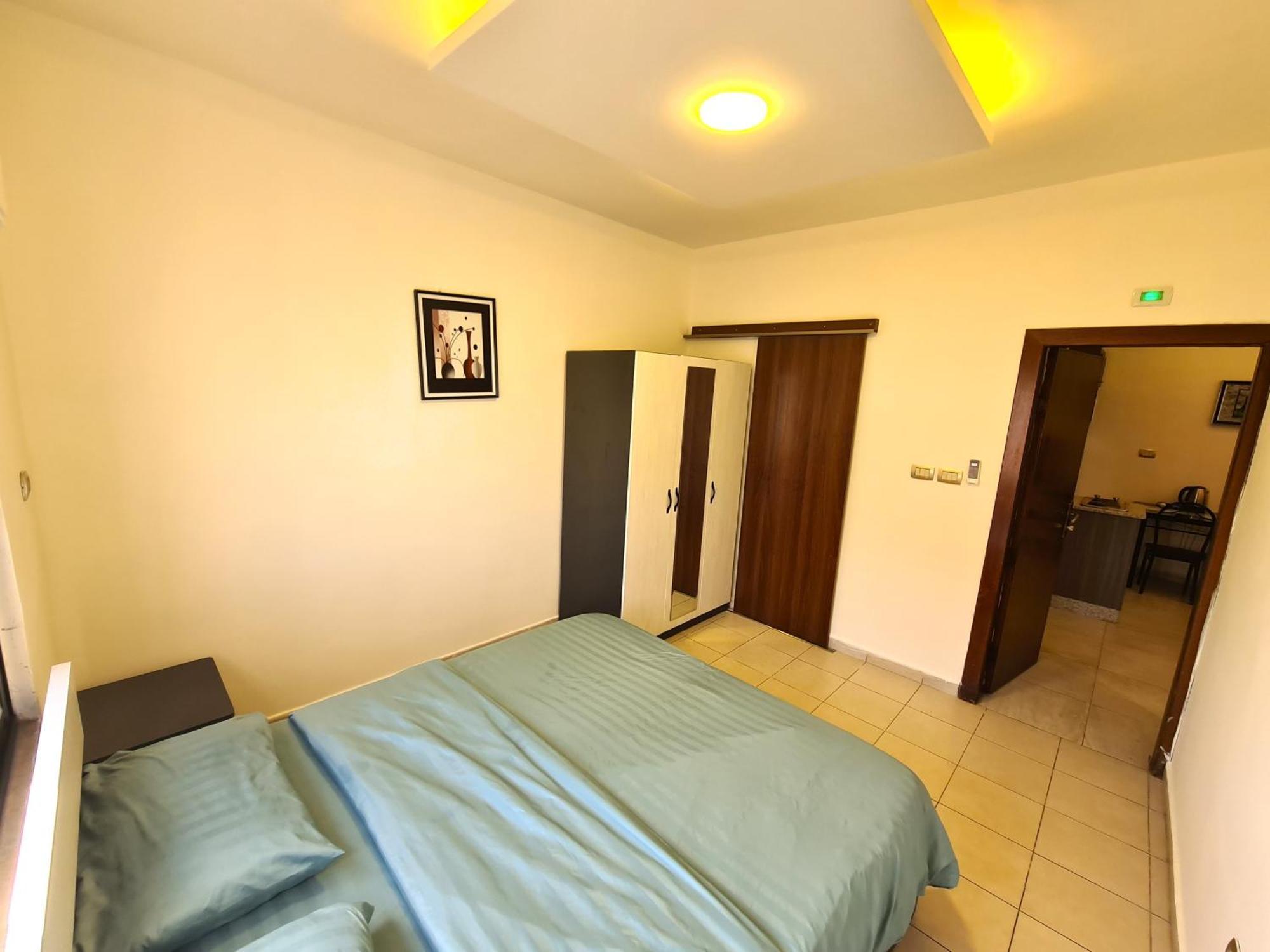 עמאן Dair Ghbar Gate Apartments חדר תמונה