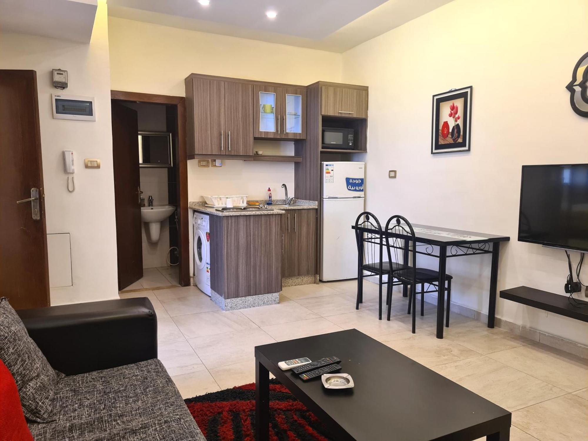 עמאן Dair Ghbar Gate Apartments חדר תמונה