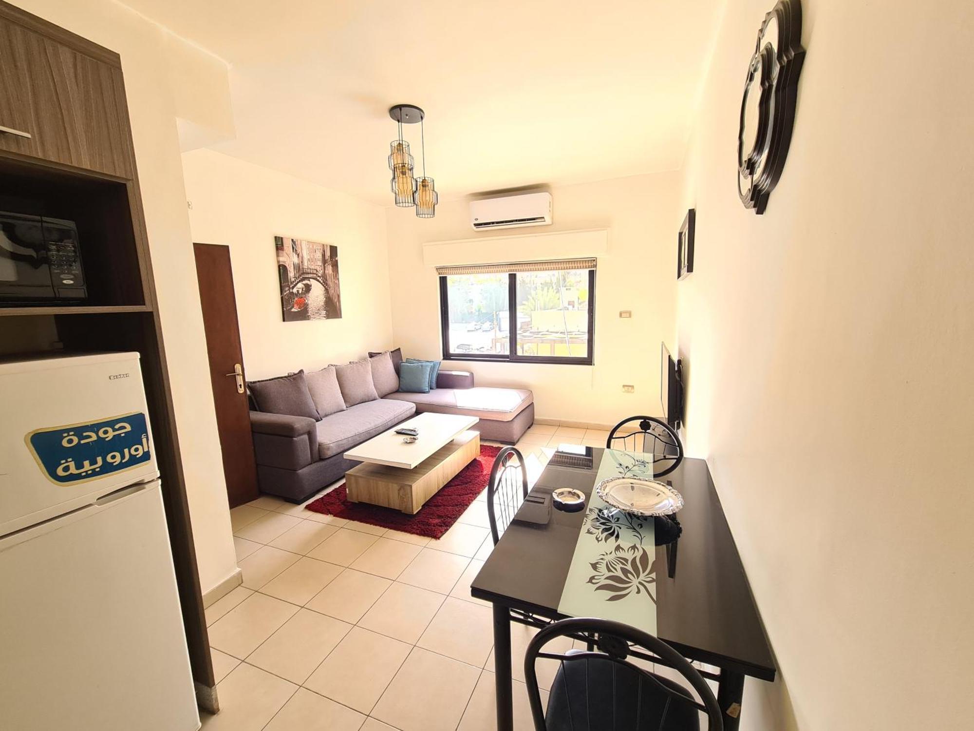 עמאן Dair Ghbar Gate Apartments חדר תמונה