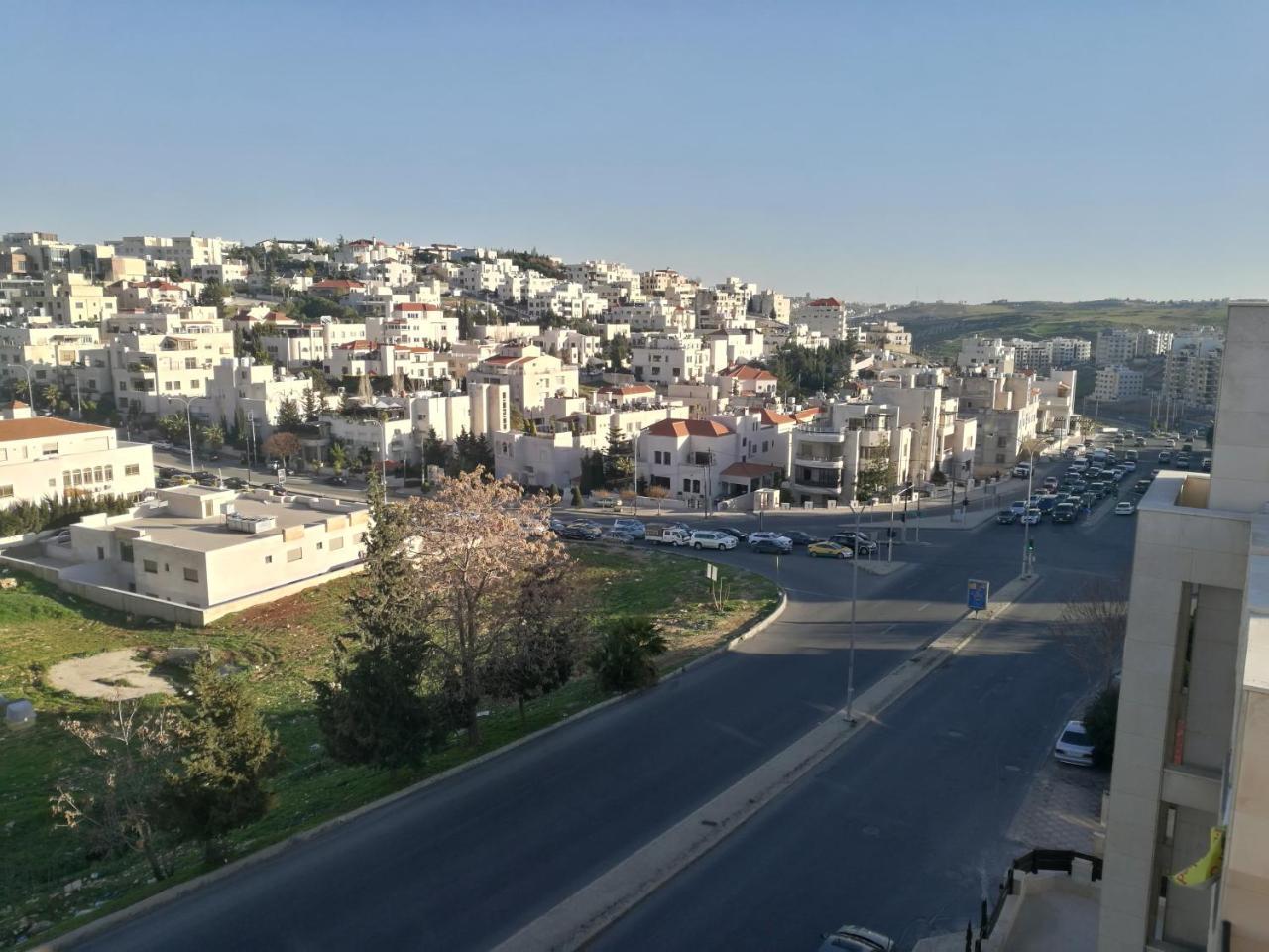 עמאן Dair Ghbar Gate Apartments מראה חיצוני תמונה